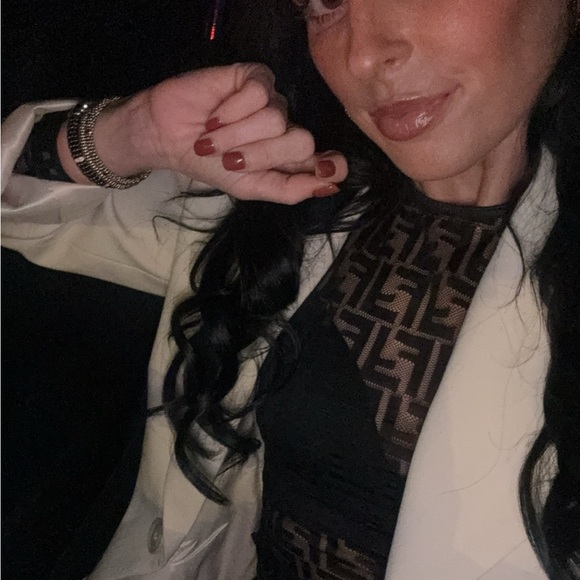 Meet your Posher, Taylor - Picture 4 of 8